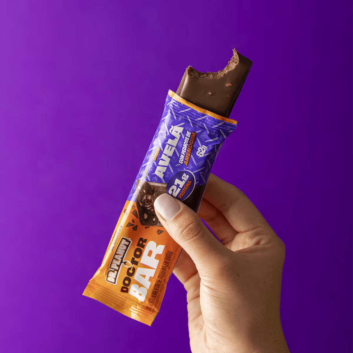 Display Barra de Proteína Doctor Bar Sabor Avelã 62g - 8 un 554g